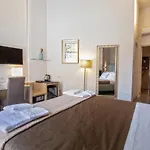 Materia Relais